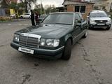 Mercedes-Benz E 220 1993 года за 850 000 тг. в Алматы – фото 3