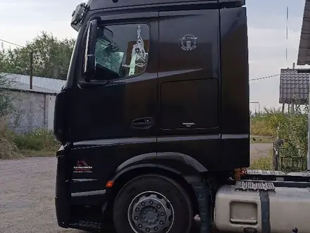 Mercedes-Benz  Actros 2013 года за 17 000 000 тг. в Алматы – фото 9