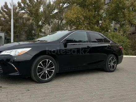 Toyota Camry 2016 года за 6 300 000 тг. в Уральск – фото 3