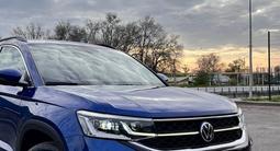 Volkswagen Taos 2021 года за 11 500 000 тг. в Алматы – фото 2