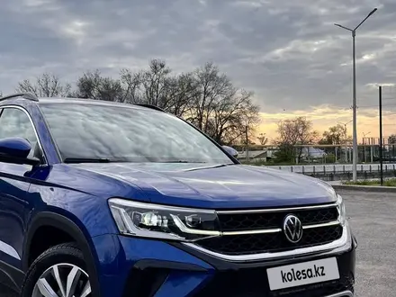 Volkswagen Taos 2021 года за 11 500 000 тг. в Алматы – фото 2