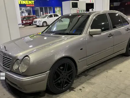 Mercedes-Benz E 280 1995 года за 2 200 000 тг. в Алматы – фото 14