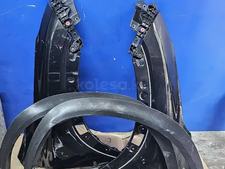 Крыло правая с дефектом Lexus NX200 за 50 000 тг. в Алматы