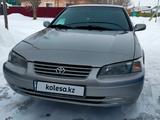 Toyota Camry 1998 года за 3 900 000 тг. в Семей