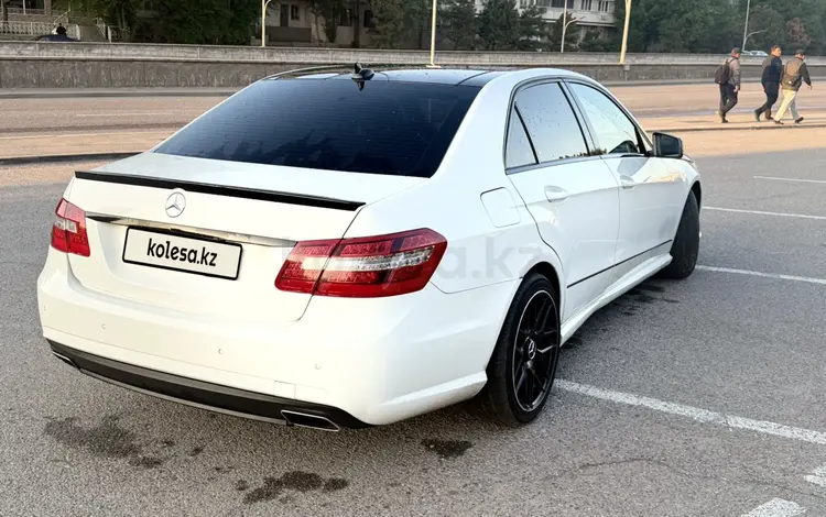 Mercedes-Benz E 300 2010 года за 7 850 000 тг. в Алматы