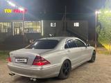 Mercedes-Benz S 320 1999 года за 3 500 000 тг. в Павлодар – фото 2