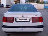 Volkswagen Passat 1994 года за 1 500 000 тг. в Байконыр – фото 4