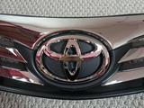 Решетка радиатора Toyota Corolla (2012-2016 гг.) за 20 000 тг. в Астана – фото 3