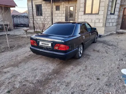 Mercedes-Benz E 280 1996 года за 2 000 000 тг. в Алматы – фото 5