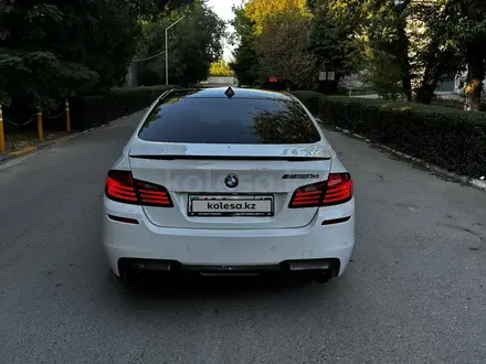 BMW 550 2014 года за 15 500 000 тг. в Алматы – фото 8