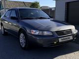 Toyota Camry 1998 годаүшін2 700 000 тг. в Актобе
