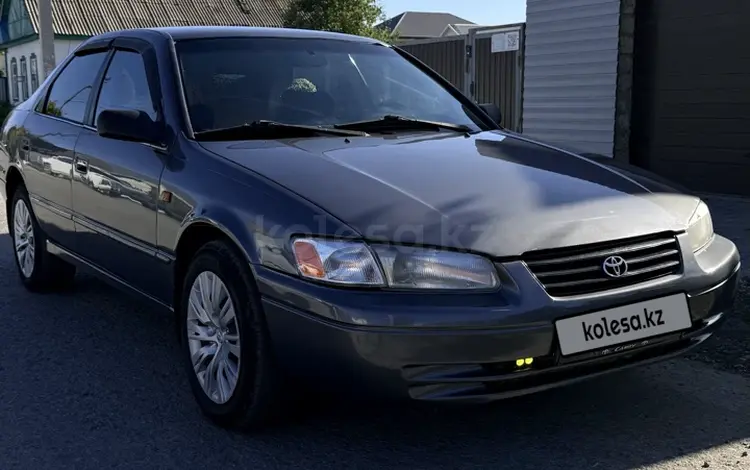 Toyota Camry 1998 годаүшін2 700 000 тг. в Актобе