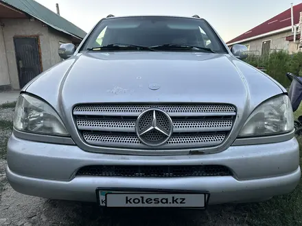 Mercedes-Benz ML 320 1998 года за 4 100 000 тг. в Талдыкорган – фото 2