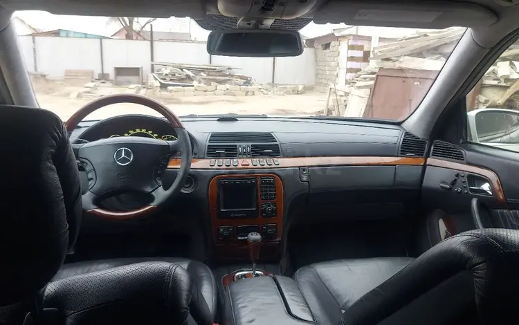 Mercedes-Benz S 500 2002 годаfor3 500 000 тг. в Атырау