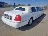 Lincoln Town Car 2003 года за 1 950 000 тг. в Алматы – фото 3