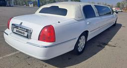 Lincoln Town Car 2003 года за 1 950 000 тг. в Алматы – фото 3