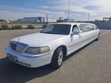 Lincoln Town Car 2003 года за 1 950 000 тг. в Алматы – фото 2