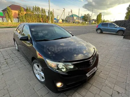 Toyota Camry 2014 года за 5 200 000 тг. в Актобе