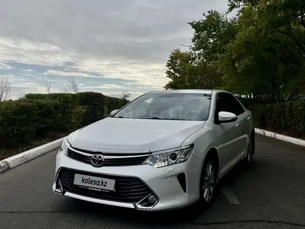 Toyota Camry 2015 года за 11 000 000 тг. в Жезказган