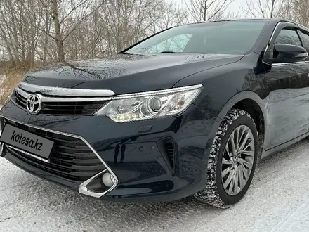 Toyota Camry 2015 года за 12 800 000 тг. в Павлодар – фото 2