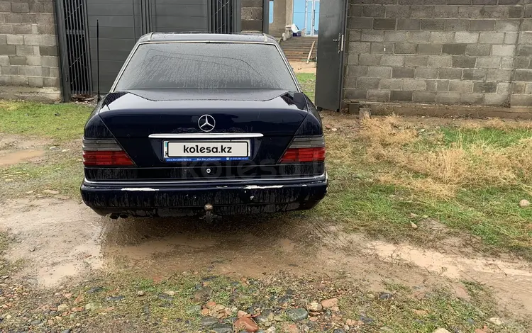 Mercedes-Benz E 280 1994 года за 2 000 000 тг. в Тараз