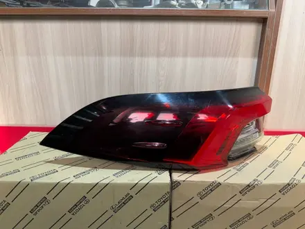 Фонарь задний TOYOTA COROLLA 2019-2024 ORIGINAL за 200 000 тг. в Алматы – фото 9
