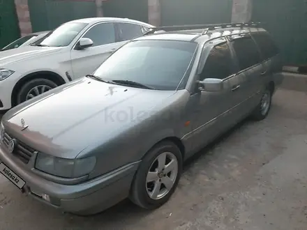 Volkswagen Passat 1994 года за 1 700 000 тг. в Кызылорда – фото 9
