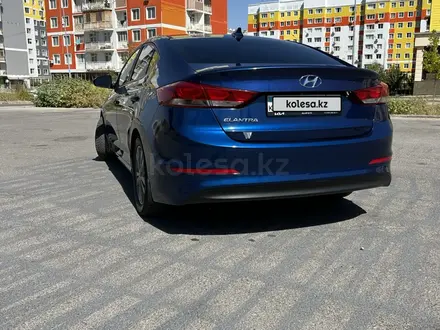 Hyundai Elantra 2017 года за 6 700 000 тг. в Шымкент – фото 5