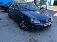 Volkswagen Jetta 2005 годаүшін3 000 000 тг. в Шымкент