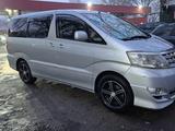 Toyota Alphard 2002 года за 6 200 000 тг. в Алматы – фото 2