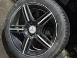 Диски с резиной 18 мерс за 200 000 тг. в Алматы – фото 2