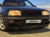 Volkswagen Vento 1993 года за 1 100 000 тг. в Кокшетау – фото 2