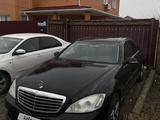 Mercedes-Benz S 550 2007 года за 7 000 000 тг. в Атырау