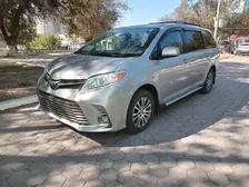 Toyota Sienna, 2018
