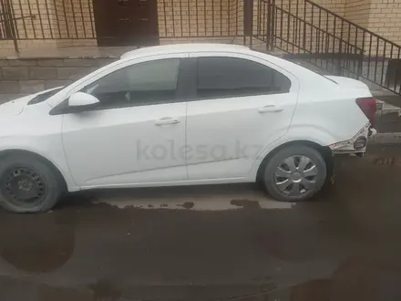 Chevrolet Aveo 2013 года за 1 500 000 тг. в Астана – фото 3