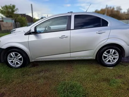 Chevrolet Aveo 2014 года за 3 300 000 тг. в Астана – фото 2