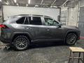Toyota RAV4 2020 годаүшін15 500 000 тг. в Актобе – фото 3
