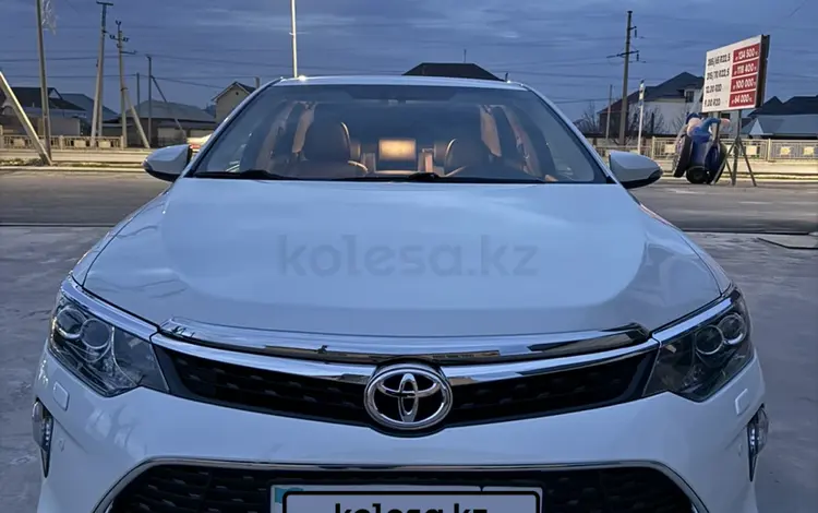 Toyota Camry 2017 года за 16 400 000 тг. в Шымкент