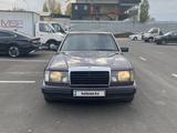 Mercedes-Benz E 230 1992 годаfor1 900 000 тг. в Алматы