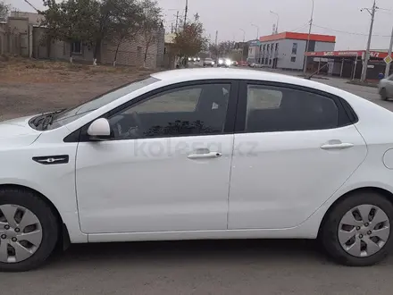 Kia Rio 2013 года за 3 900 000 тг. в Атырау – фото 2