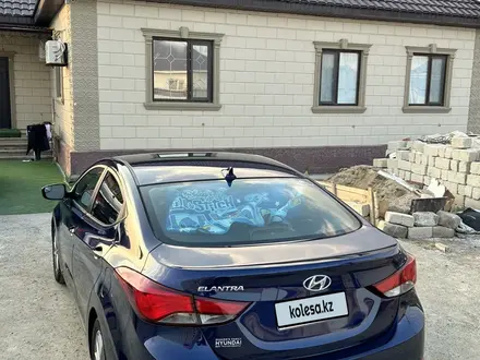 Hyundai Elantra 2014 года за 3 300 000 тг. в Атырау – фото 4