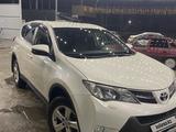 Toyota RAV4 2013 годаfor9 700 000 тг. в Шымкент