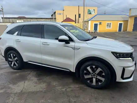 Kia Sorento 2022 года за 16 600 000 тг. в Атырау