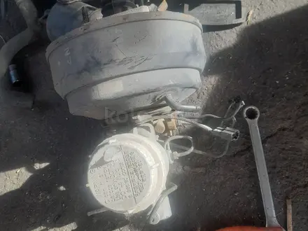 Тормозной вакум за 10 000 тг. в Алматы
