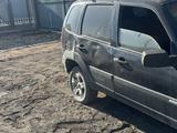 Chevrolet Niva 2010 года за 500 000 тг. в Атырау – фото 4