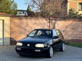 Volkswagen Golf 1995 года за 2 500 000 тг. в Шымкент