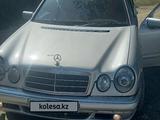 Mercedes-Benz E 320 1996 года за 2 700 000 тг. в Актобе – фото 2