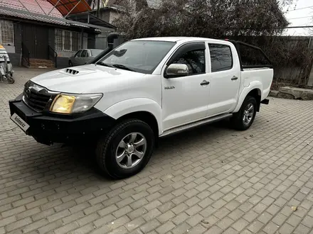 Toyota Hilux 2014 года за 11 500 000 тг. в Алматы – фото 9