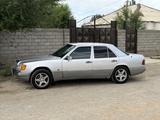Mercedes-Benz E 200 1990 года за 900 000 тг. в Шымкент – фото 4