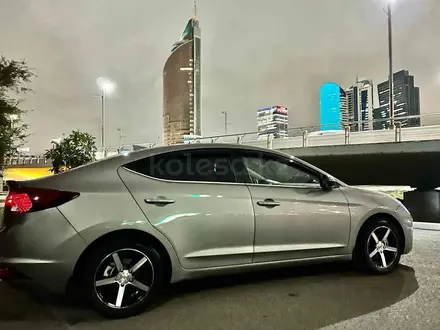 Hyundai Elantra 2019 года за 8 000 000 тг. в Тараз – фото 17